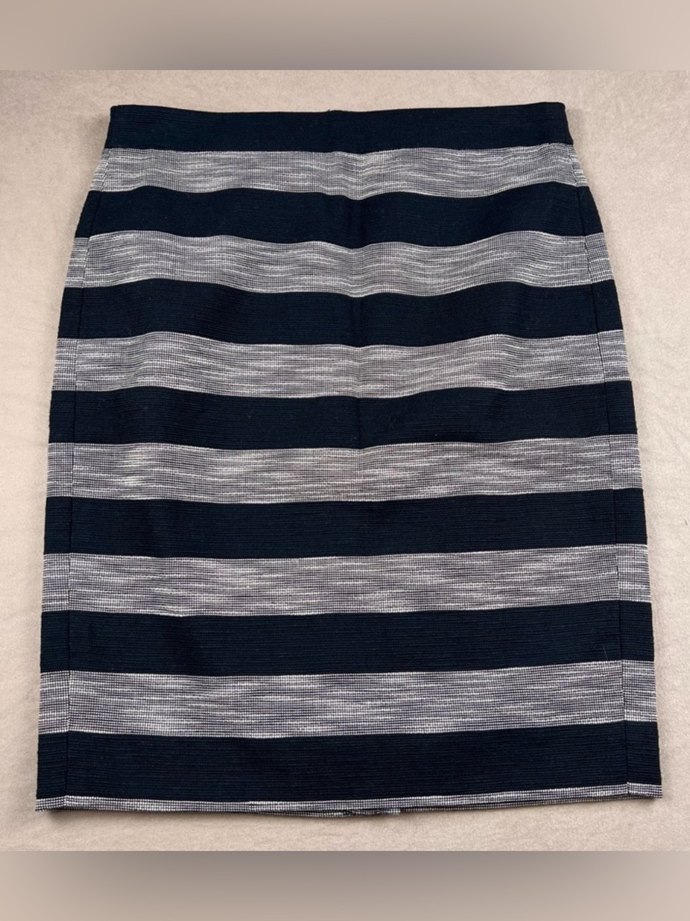 J Crew 4 Womens Striped Black and Gray Pencil Skirt (B4)